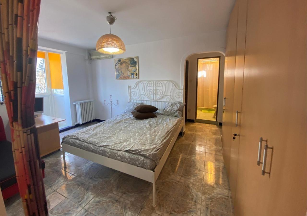 Piata Resita Host Apartment บูคาเรสต์ ภายนอก รูปภาพ