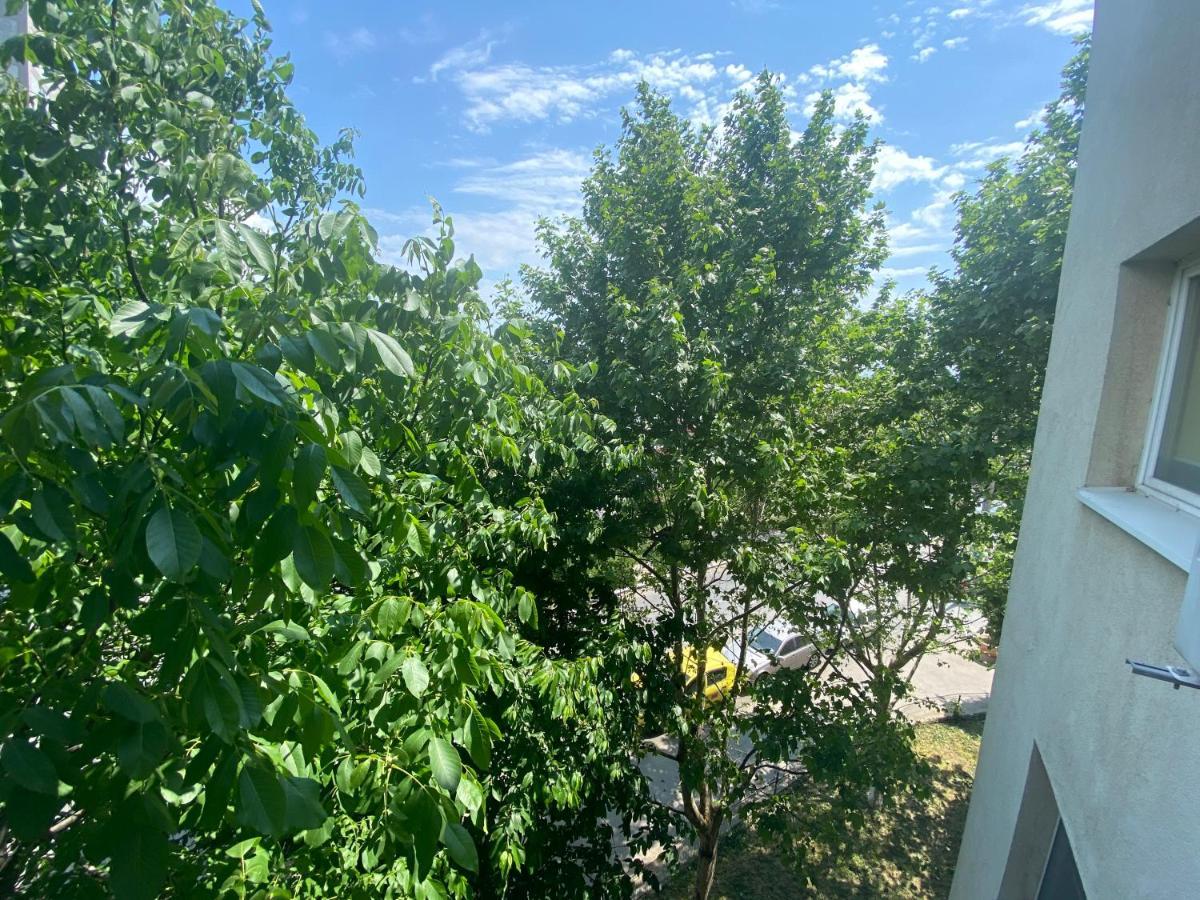 Piata Resita Host Apartment บูคาเรสต์ ภายนอก รูปภาพ