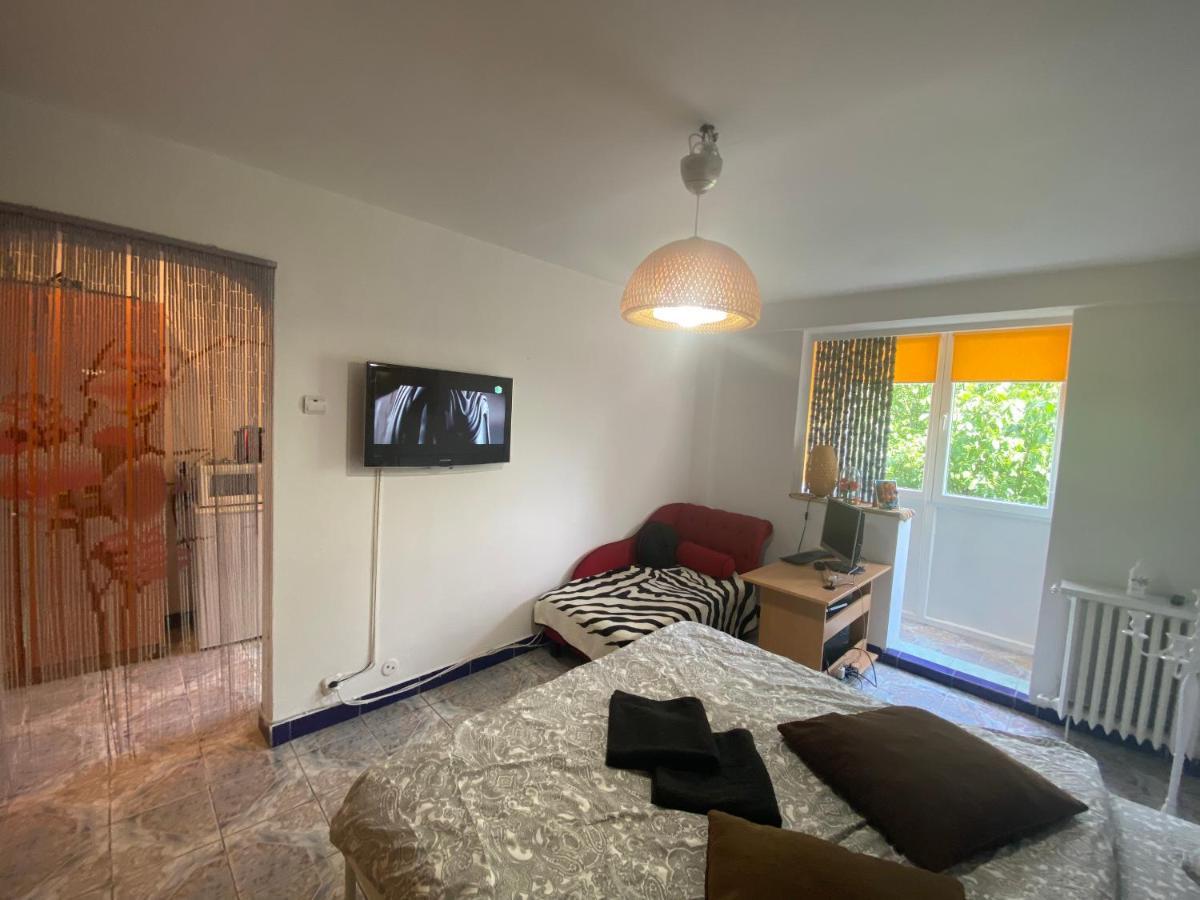 Piata Resita Host Apartment บูคาเรสต์ ภายนอก รูปภาพ