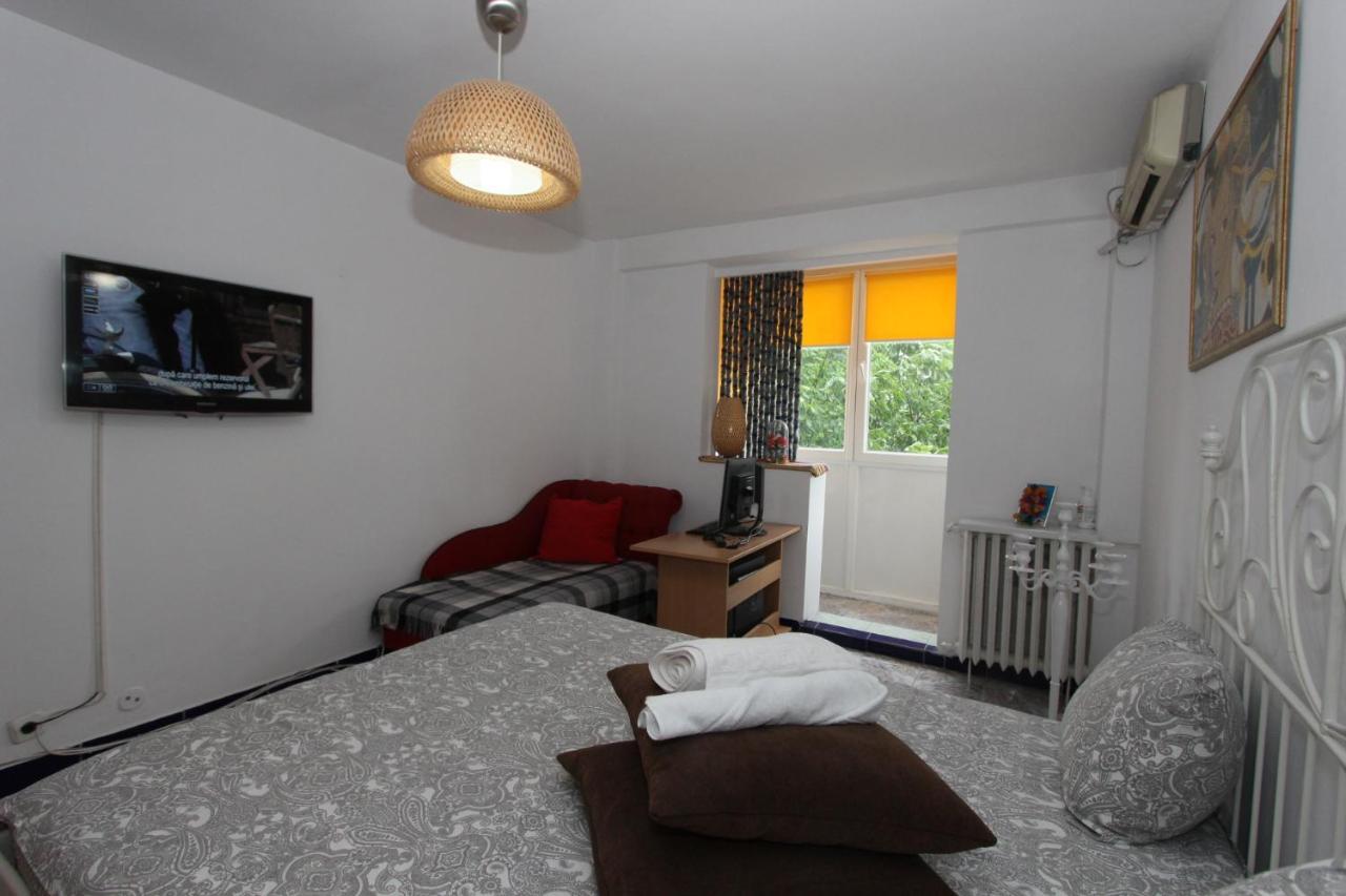 Piata Resita Host Apartment บูคาเรสต์ ภายนอก รูปภาพ