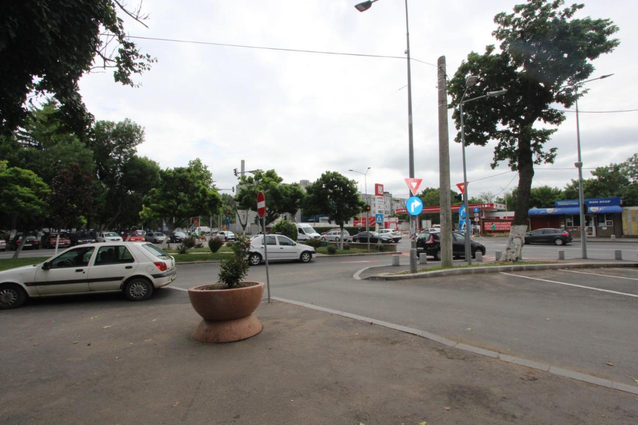 Piata Resita Host Apartment บูคาเรสต์ ภายนอก รูปภาพ